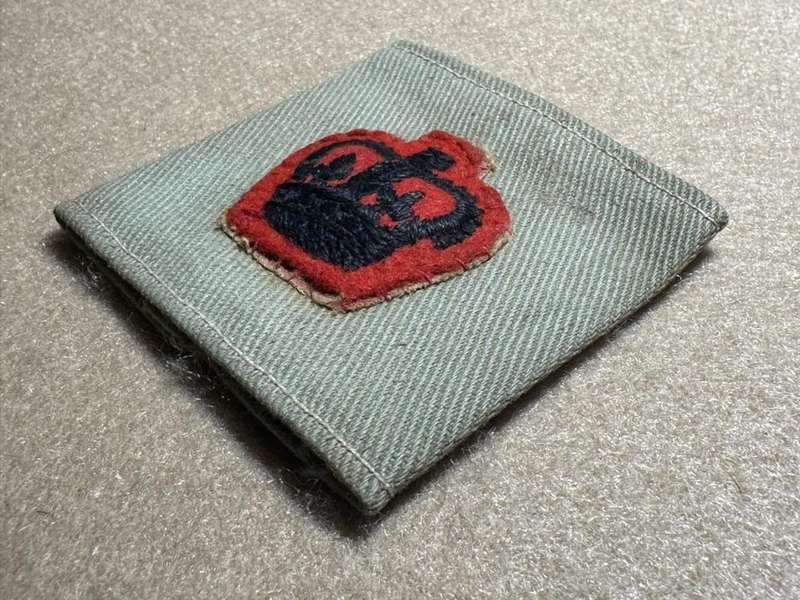 Rhodesian Forces - SINGLE MAJOR RANK BOARDS/SLIP ONS WW2 - RED CROWN BACKING