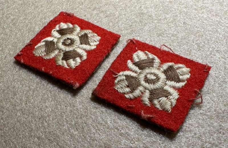 Rhodesian Forces - COTTON RANK PIPS WW2