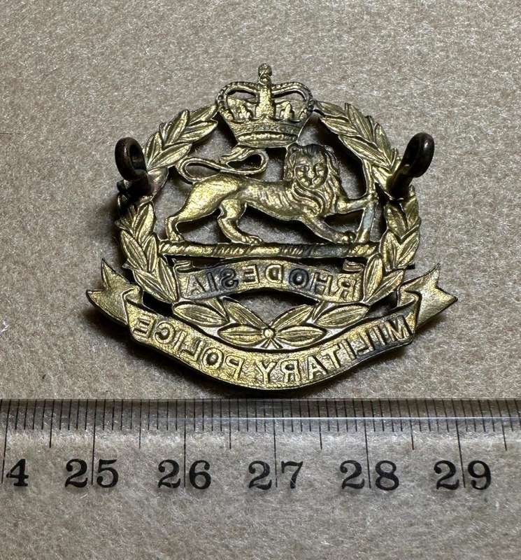 Rhodesian Corps of Military Police 1965-70 - SINGLE CAP WITH QC BRASS