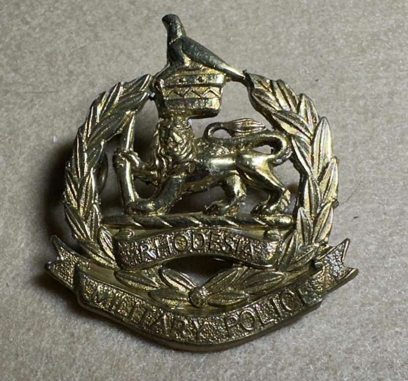 Rhodesian Corps of Military Police 1970-1980 - Cap Badge, Brass with Bird - Variation 2