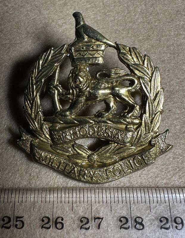 Rhodesian Corps of Military Police 1970-1980 - Cap Badge, Brass with Bird - Variation 2