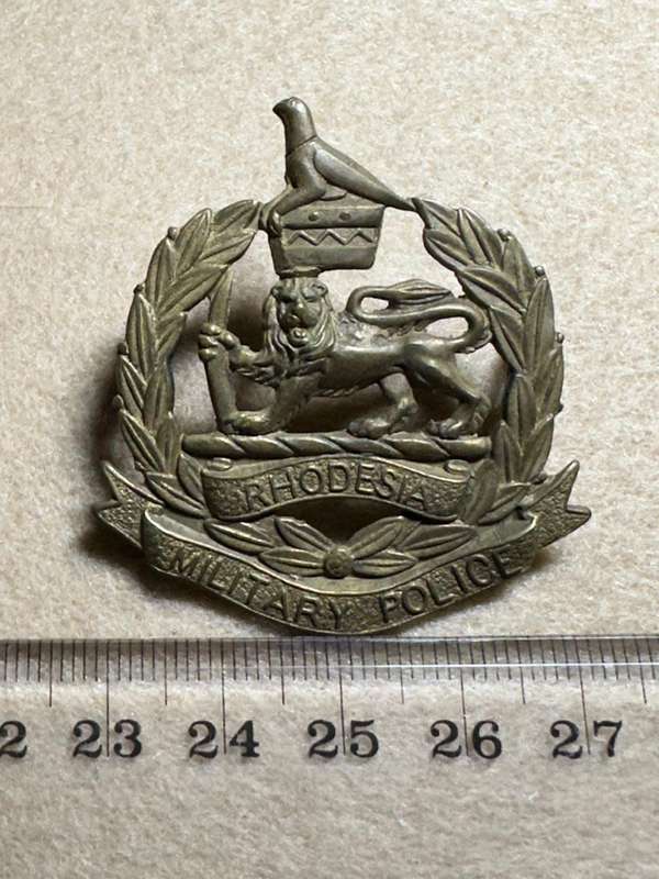 Rhodesian Corps of Military Police 1970-1980 - Cap Badge, Brass with Bird - Variation 4