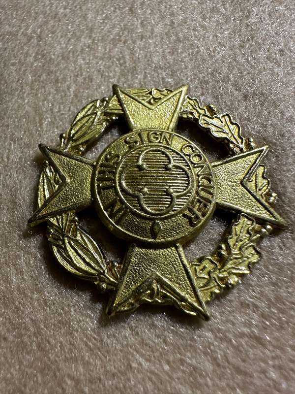 Rhodesian Corps of Chaplains - SINGLE BRASS BERET BADGE