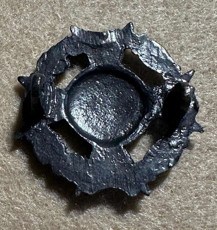 Rhodesian Corps of Chaplains - SINGLE BLACKENED BRASS BERET BADGE