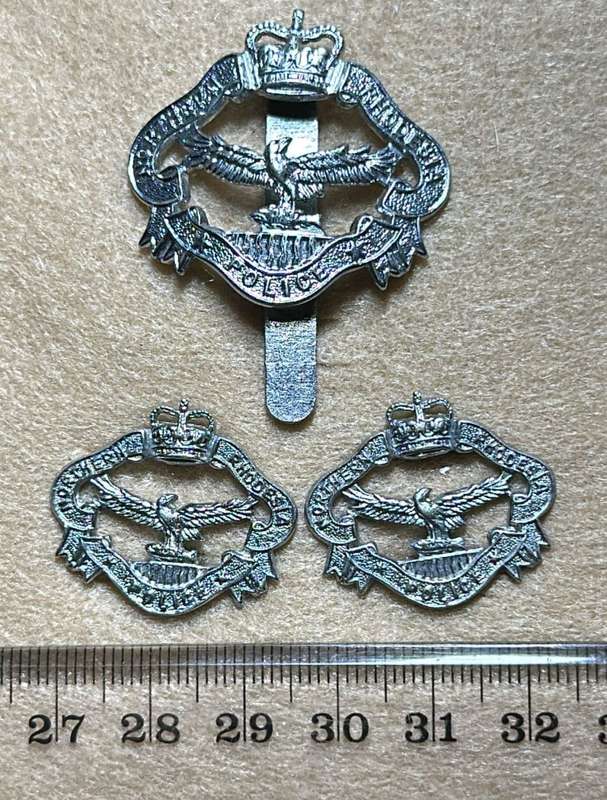 Northern Rhodesia Police - NRP -1 SET CAP AND TWO COLLARS QC, from JR GAUNT, LONDON