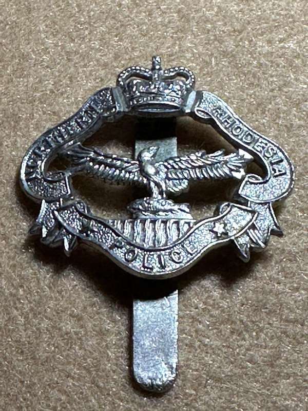 Northern Rhodesia Police - NRP - CAP BADGE QC, from JR GAUNT, LONDON