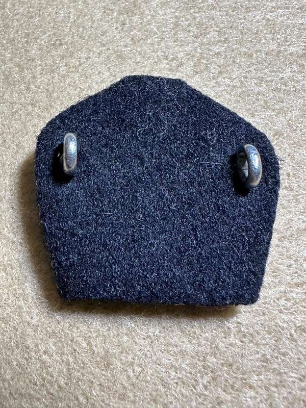 Northern Rhodesia Police - NRP - OFFICERS RANK CROWN QC, with Felt Backing