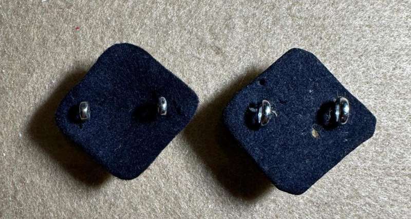Northern Rhodesia Police - NRP - OFFICERS SET of RANK PIPS CROME, with Felt Backing
