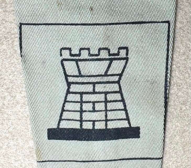 Rhodesian Guard Force - OFFICERS RANK - SINGLE SLIP ON CASTLE KEEP COMMANDER - RARE
