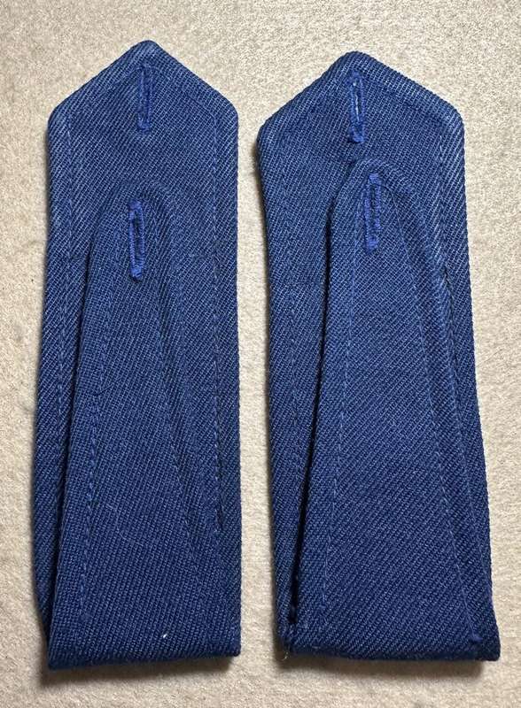 Rhodesian Boys Brigade - CLOTH EPPAULETTES WITH BLUE CLOTH BADGES VARIANTS