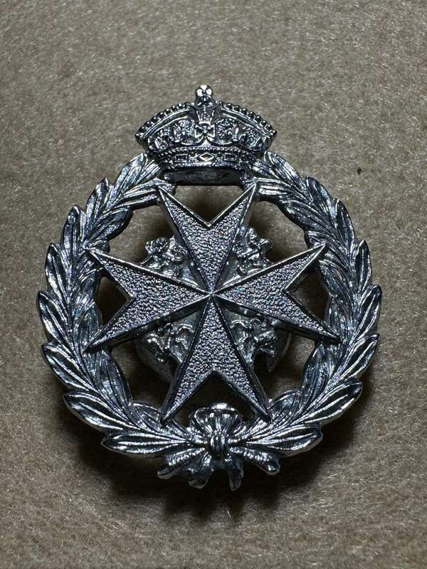 Rhodesian ST JOHNS - KINGS CROWN LAPEL BADGE