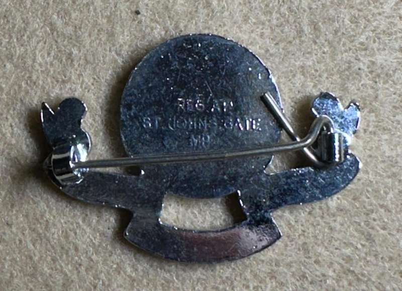 Rhodesian ST JOHNS - BROOCHE, Registered at St Johns Gate, London