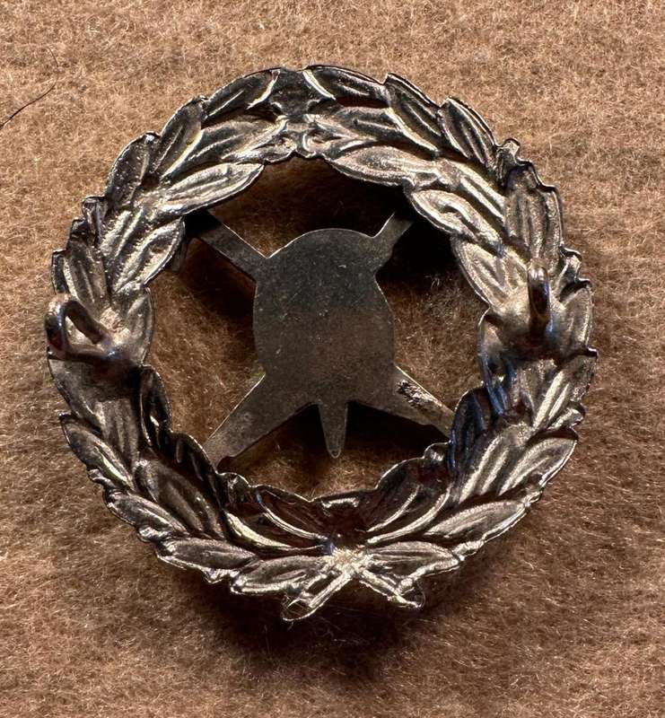 Rhodesian Fire Brigade - CHROME CAP BADGE VARIANT