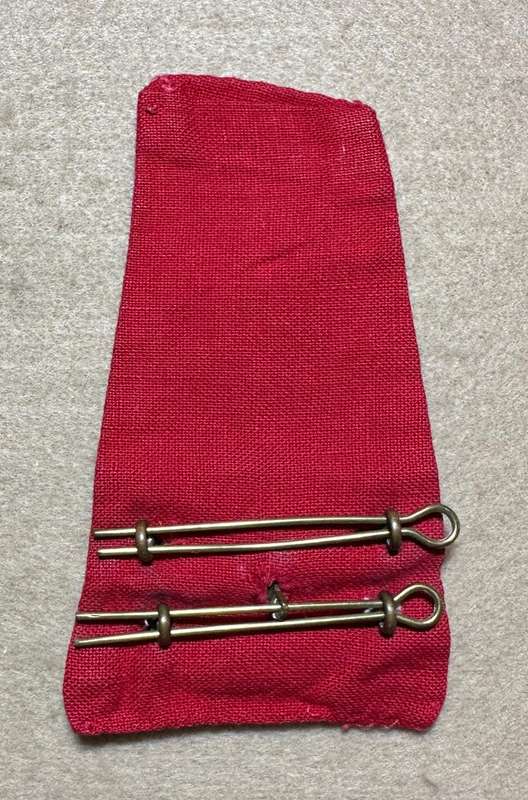 Rhodesia RED CROSS - RED CLOTH EPPAULETTE RED CROSS SOUTHERN RHODESIA NO 8