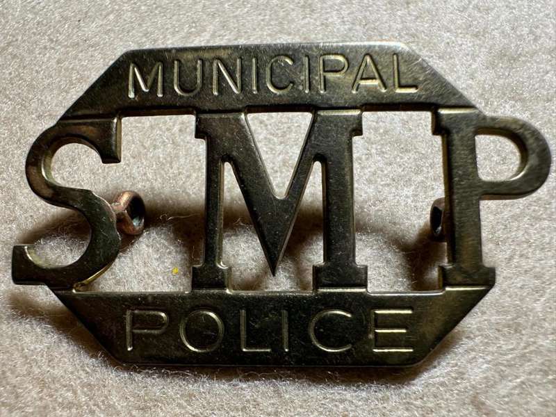 Rhodesian City Councils - SMP MUNICIPAL POLICE BRASS (SALISBURY) - VERY RARE)