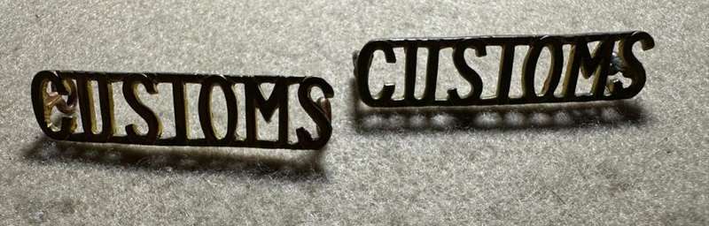 Rhodesian CUSTOMS AND IMMIGRATION - CUSTOMS SHOULDER TITLES (SET)