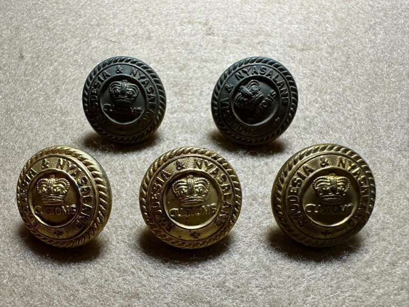 Rhodesian CUSTOMS AND IMMIGRATION - VARIED BRASS BUTTONS - SMALL, by DOWLER, BIRMINGHAM