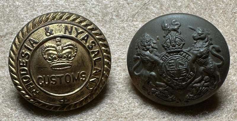 Rhodesian CUSTOMS AND IMMIGRATION - VARIED BRASS BUTTONS ,FIRMIN, T&M, BL