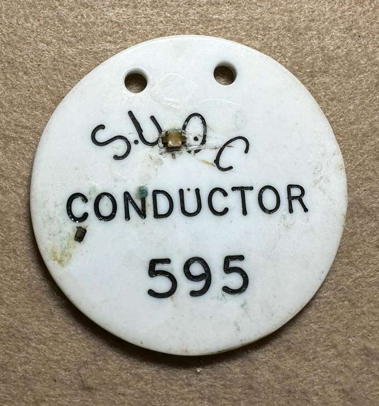Rhodesian TRANSPORT - SOUTHERN UNITED OMNIBUS CO CONDUCTOR BADGE PLASTIC - NO 595