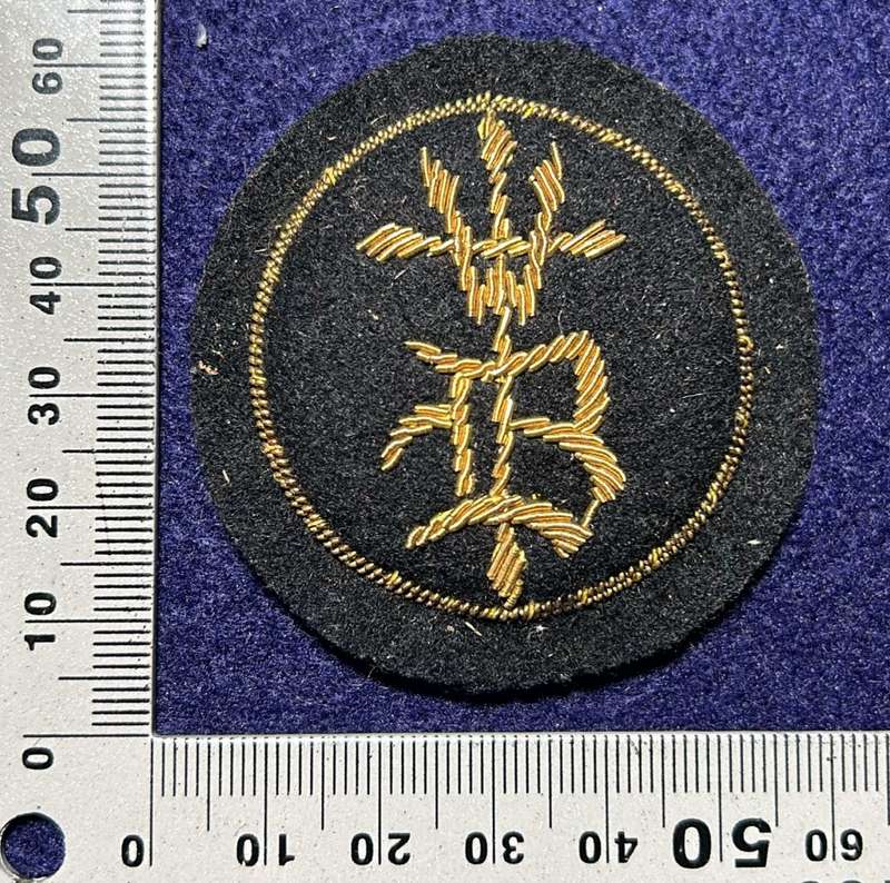 UNKNOWN BADGE - BULLION
