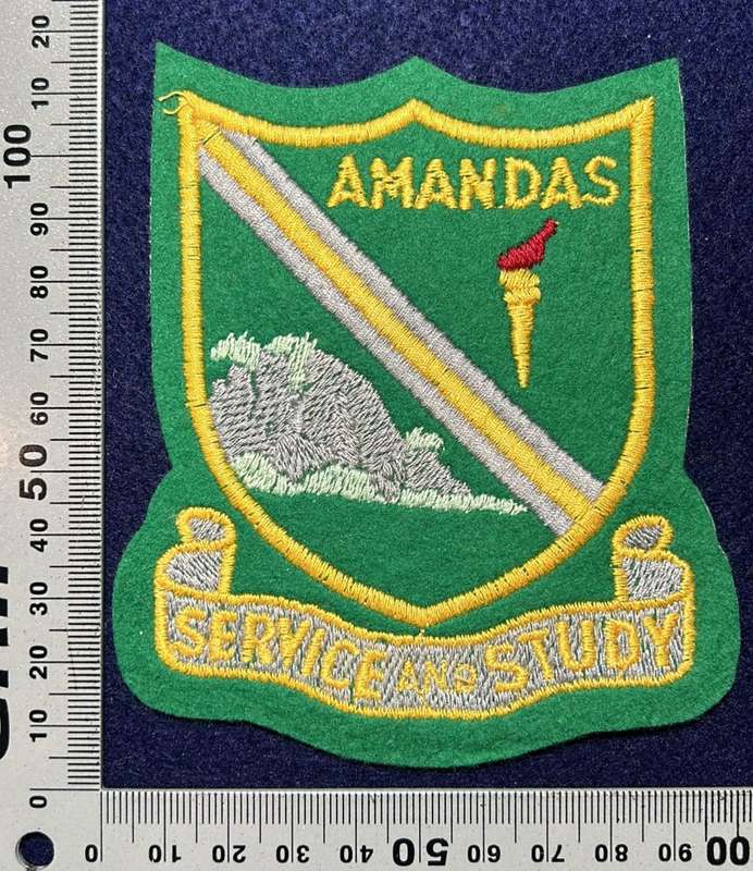 Rhodesian School Badge - AMANDAS - MOTTO - SERVICE AND STUDY