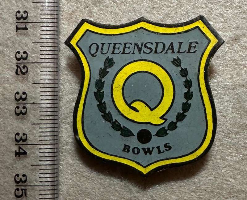 RHODESIA QUEENSDALE BOWLS, Made in GREAT BRITAIN