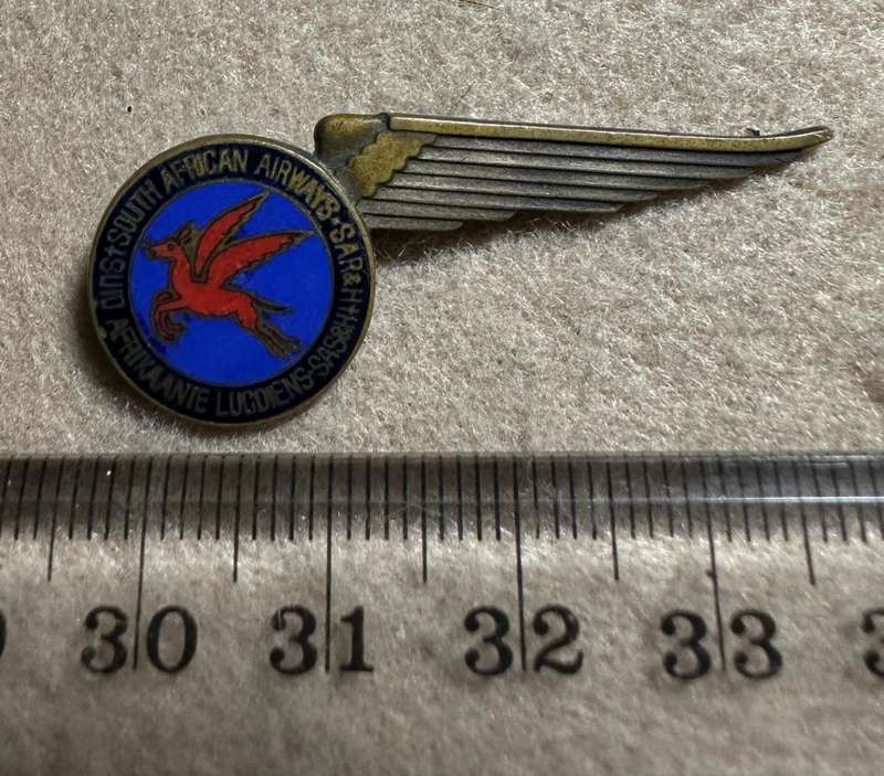 South African Civil Aviation - SAA HALFWING FLYING SPRINGBAK PIN - SAR&H - BROKEN