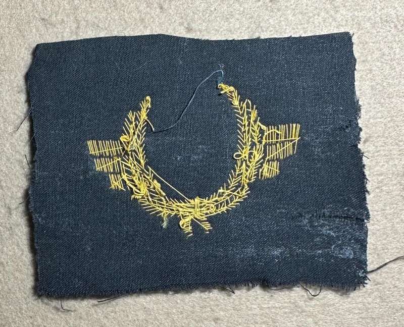 South African Civil Aviation - SAA CAPTAINS BADGE GOLD BULLION WREATH PIECE