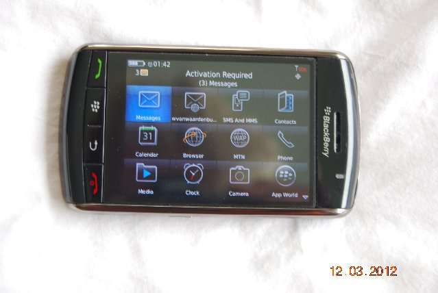 BLACKBERRY STORM IN EXCELENT CONDITION