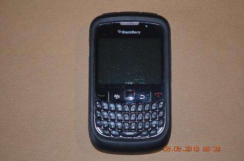 BLACKBERRY 8520 IN EXCELENT CONDITION OPEN TO ALL NETWORKS