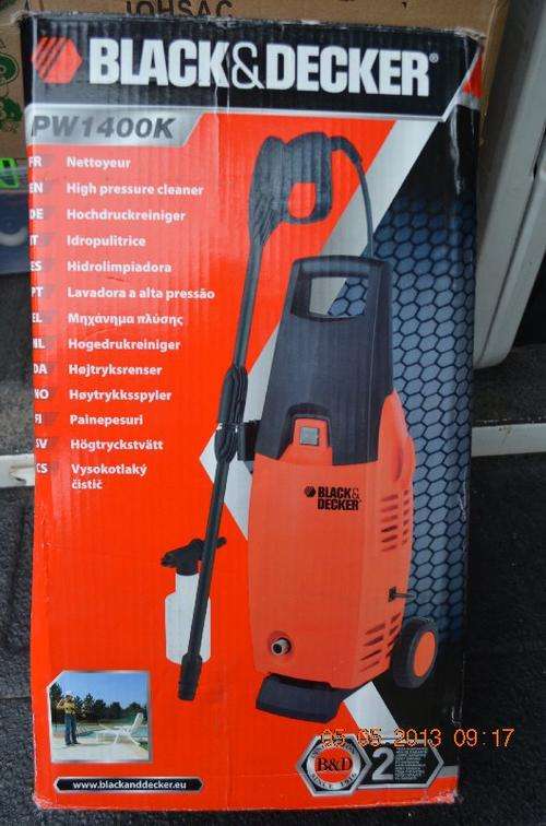 NEW BLACK AND DECKER POWER CLEANER PW1400 K
