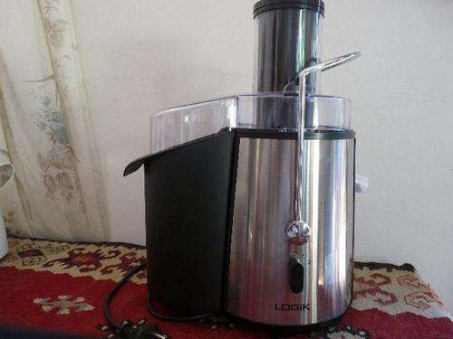 BRAND NEW JUICE MAKER