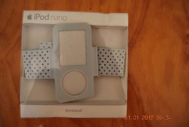 BRAND NEW IPOD ARMBAND