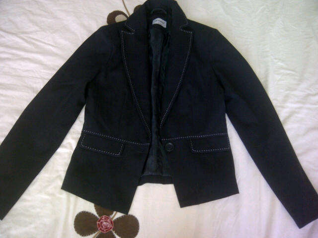 ***Beautiful Ladies Black with white stitching Short Blazer/Jacket***UK Jacket***