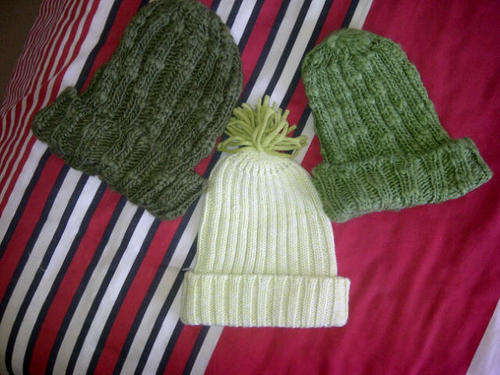 ***Great for Winter*** 3 Ladies warm hats***Retails @ over R60 each, grab a bargain***
