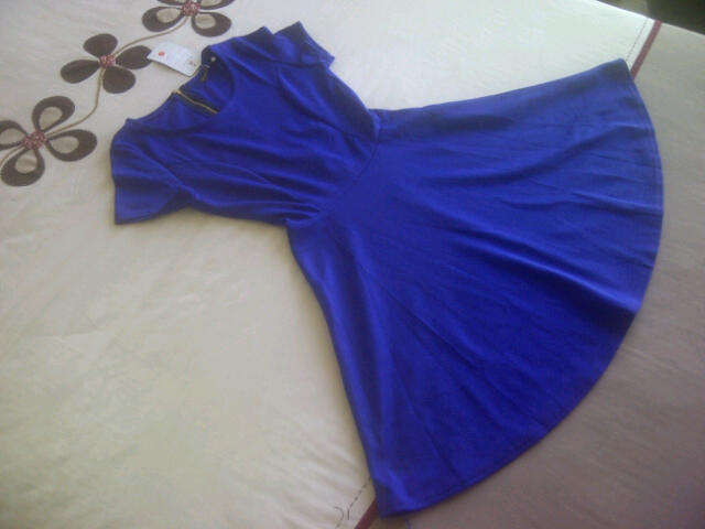 ***Cute & Funky Great Quality Ladies Blue Dress with Zip Back*** Large Only*** Brand New***