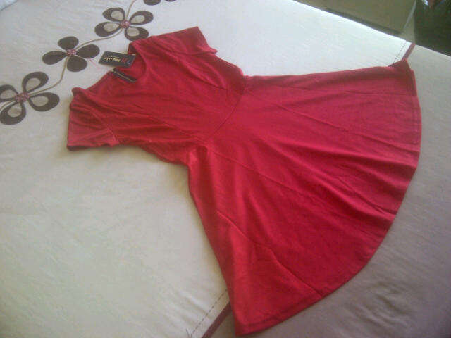 ***Cute & Funky Great Quality Ladies Red Dress with Zip Back***XXXL Only***Brand New***Stunning***