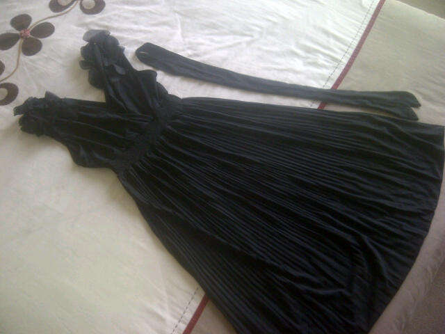 **Beautiful Quality Ladies Silk Style Sleeveless Black Dress with Stunning Design & matching Belt**