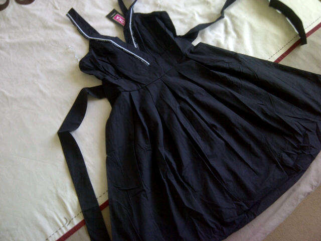 *** Black Great Quality Funky Design Ladies Dress*** Great for summer**XXL ONLY**BRAND NEW**