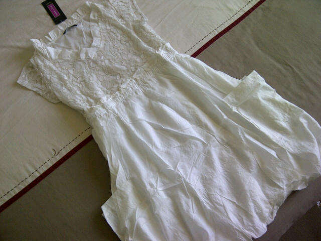 ***Stunning Ladies Short Dress with Lace Like Top Area***BEAUTIFUL***XXL ONLY***