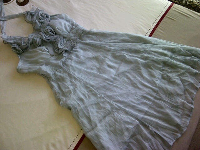 ***Beautiful Ladies Grey Chiffon Style Halterneck Dress***XL ONLY***Great Quality***STUNNING***