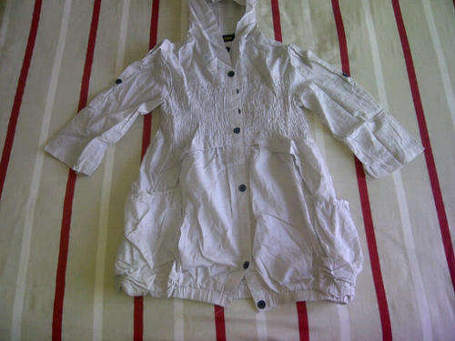 ***Light Beige Funky Design Ladies Hooded Top**XL ONLY**BRAND NEW***Great Quality Item***Last 1***