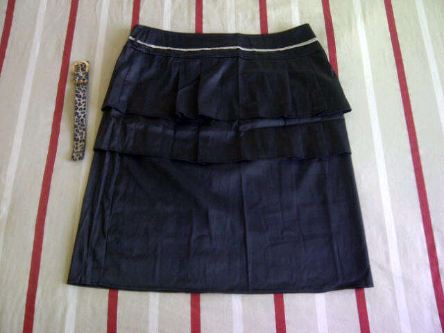 **STUNNING Design Ladies Skirt & Belt**40, 42, 44 ONLY**Black & Cream Avail**BEAUTIFUL**