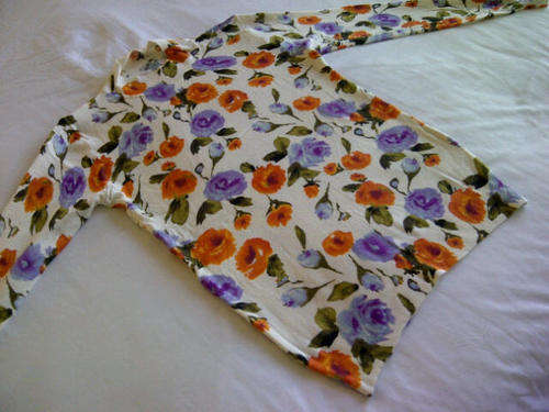 ***Beautiful Ladies Rose Design Thin Jersey Tops***ONE SIZE FITS ALL***BRAND NEW***