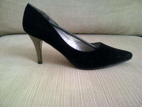 ***Beautiful Ladies Black Suede Like High Heels***Size 5, 7, 8 ONLY****STUNNING***BRAND NEW***