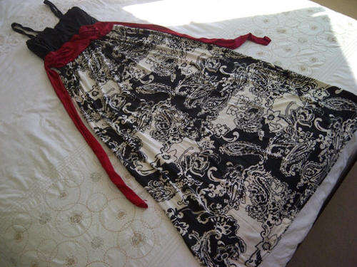 ***STUNNING Design Ladies Long Black Strap/Boob Dress with Flower Design & Tie Back**Black & Blue**