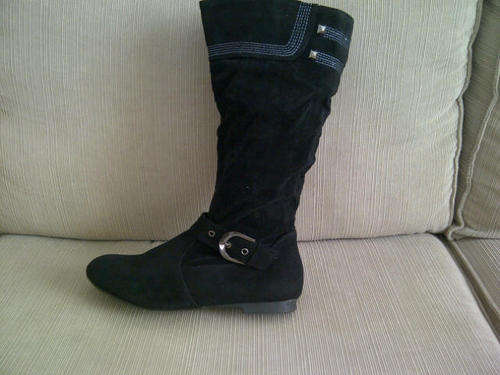 ***Cute & Funky Ladies Long Black Boots with studded design***Size 5 ONLY**BRAND NEW***