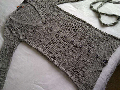 **Cute Ladies Long Button Up Jersey with matching Belt**Beautiful Design**S/M, L/XL**L GREY**