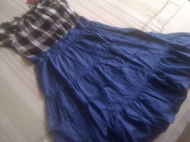 **Cute Denim Style Ladies Summer Dresses with matching belt**3 Colours***L, XL***BRAND NEW**