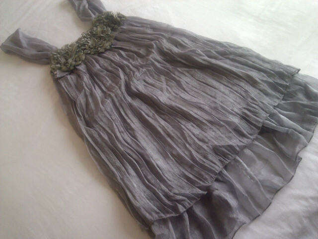 ***Stunning Ladies Chiffon Style Top With Flower Design Neckline**5 Colours**BEAUTIFUL**